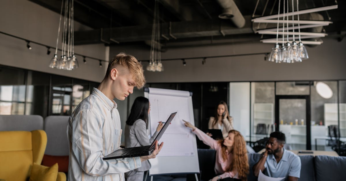 cc网页端|如何保护你的在线交易和金融数据？