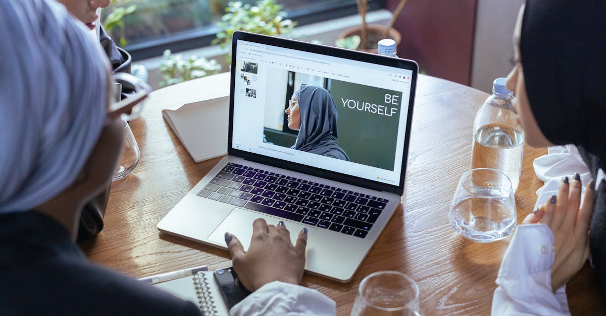 各类app实名实名账号:漫画人物图片购买平台